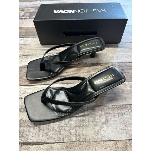 NIB Fashion Nova Teri Kitten Heels Vacation Dinner Cocktail Black Size 9 - Picture 3 of 6